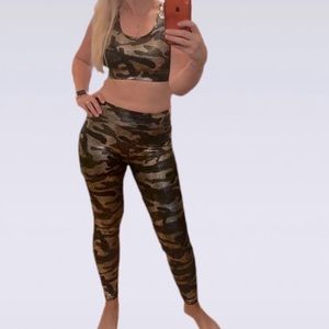 Gold&Black Camouflage yoga pants and sportsbra set